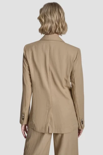 Blazer con costura en zigzag