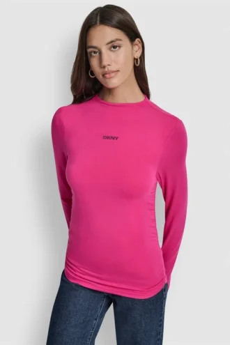 Blusa de cuello alto con fruncidos laterales y mangas largas con Pedrería
