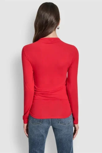 Blusa de cuello alto con fruncidos laterales y mangas largas con Pedrería