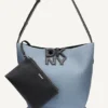 Bolso tipo cubo con logotipo de Nicole Denim