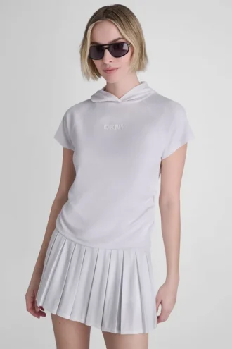 Camiseta con capucha de malla y logotipo