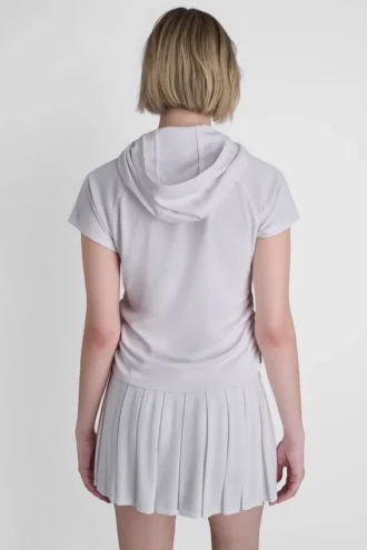 Camiseta con capucha de malla y logotipo