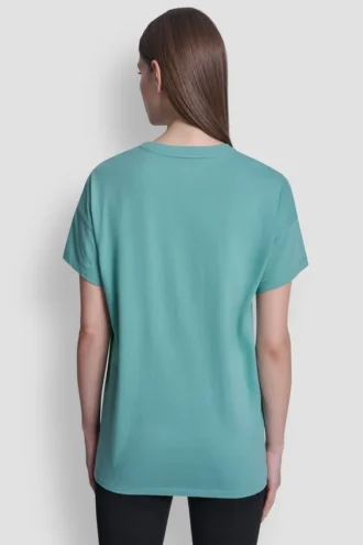 Camiseta con logo DKNY 1989 y tachuelas