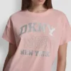 Camiseta con logo DKNY 1989 y tachuelas