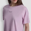 Camiseta con logo metálico