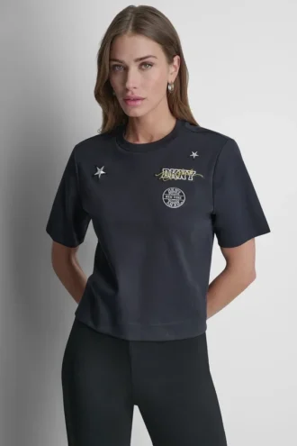 Camiseta con logotipo 1989 Pins & Patches