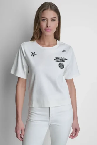 Camiseta con logotipo 1989 Pins & Patches