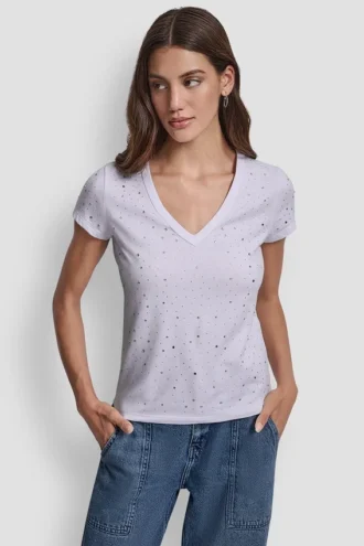 Camiseta con tachuelas