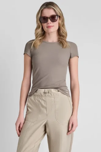 Camiseta de canalé Hudson con logotipo en el mismo tono