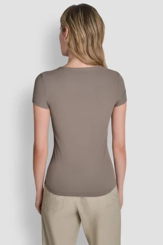 Camiseta de canalé Hudson con logotipo en el mismo tono