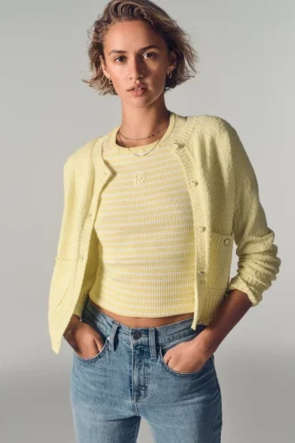 Camiseta de rayas con cuello redondo