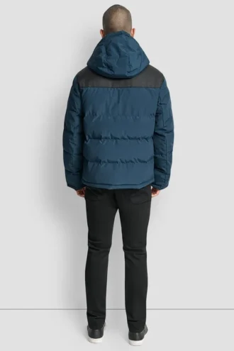 Chaqueta plumífera con logotipo