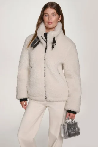 Chaqueta Sherpa con cremallera y cuello con hebillas