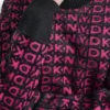 Jerséis con logo y textura de piel