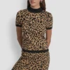 Jerséu de jacquard con estampado de leopardo, cuello alto y mangas casquillo
