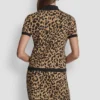 Jerséu de jacquard con estampado de leopardo, cuello alto y mangas casquillo