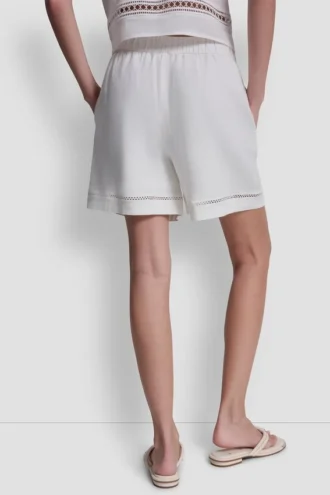 Pantalón corto de talle alto en mezcla de lino