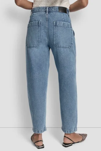 Pantalón de cintura alta con corte recto