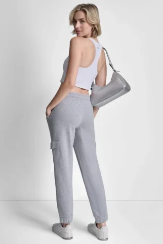 Pantalones Jogger cargo de felpa ajustados con logo burbuja metalizado