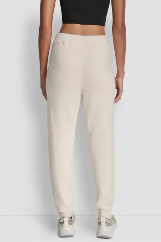 Pantalones Jogger de hilo de plumas con bolsillos y logotipo en el mismo tono