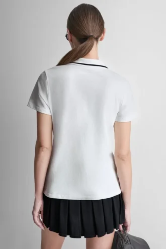 Polo de manga corta con logotipo