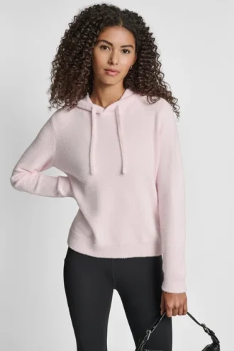 Sudadera con capucha de hilo de plumas, cordones y logotipo en el mismo tono