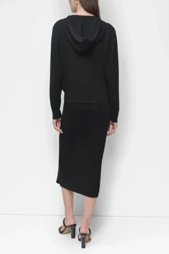 Sudadera con capucha y cremallera de hombros caídos