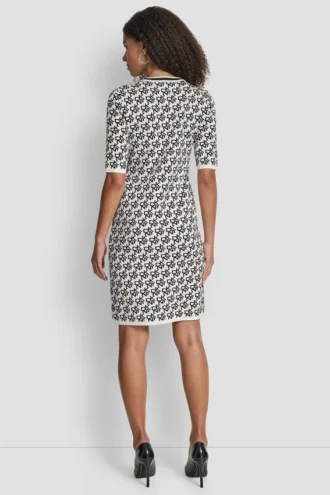 Vestido de jerséu de manga corta con intarsia y logotipo