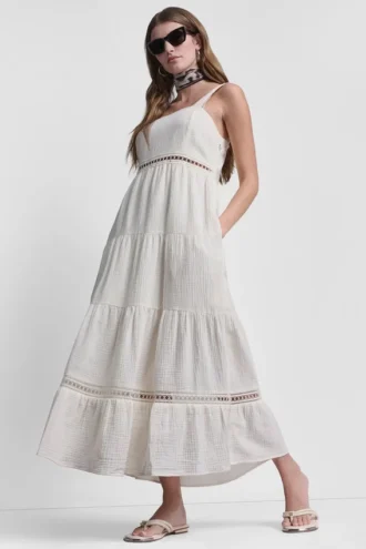 Vestido largo sin mangas con volantes