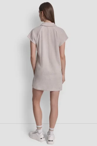 Vestido polo mini de manga corta con logotipo