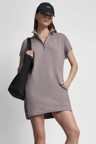 Vestido tipo sneaker con logo burbuja metalizado